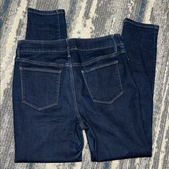 Size 6 = 0.5 Chicos Dark Blue Jeans. Like New Condition - Picture 1 of 4